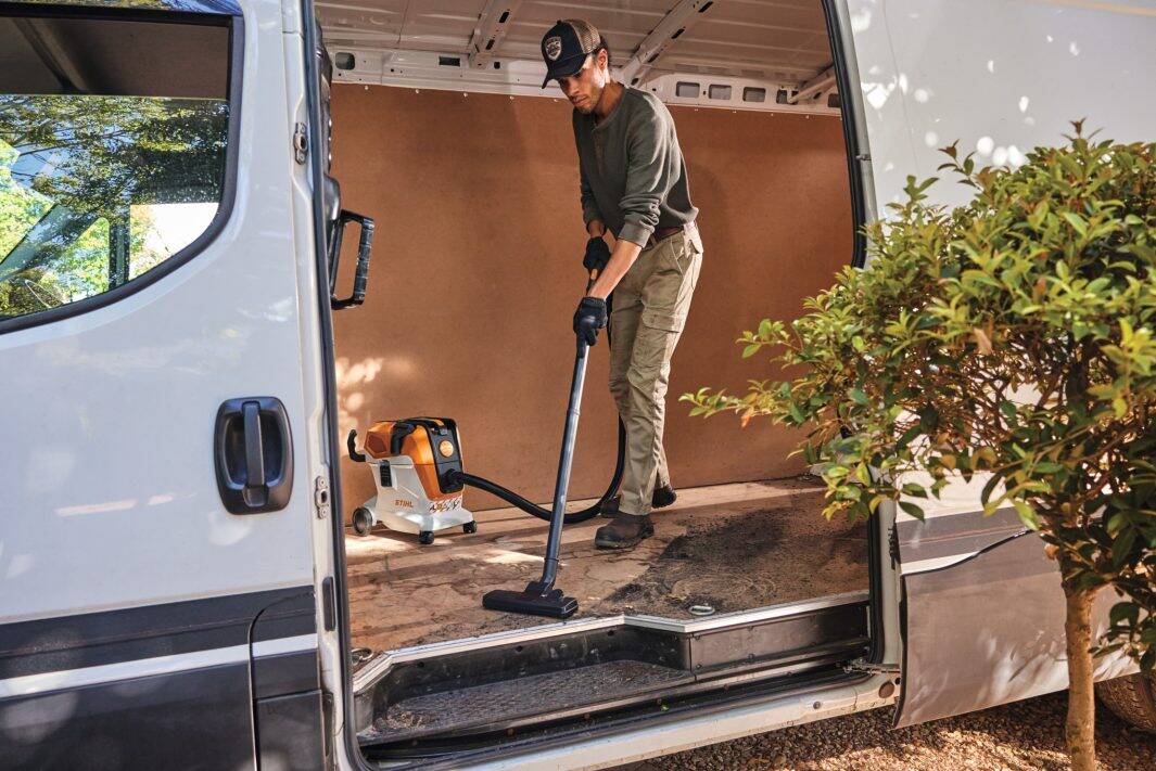 STIHL SEA 100 Cordless Vacuum Cleaner