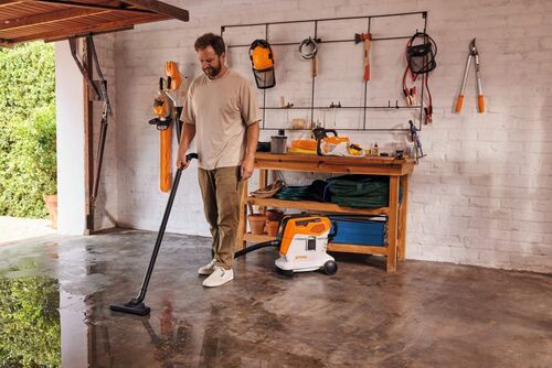 STIHL SEA 60 Cordless Vacuum Cleaner